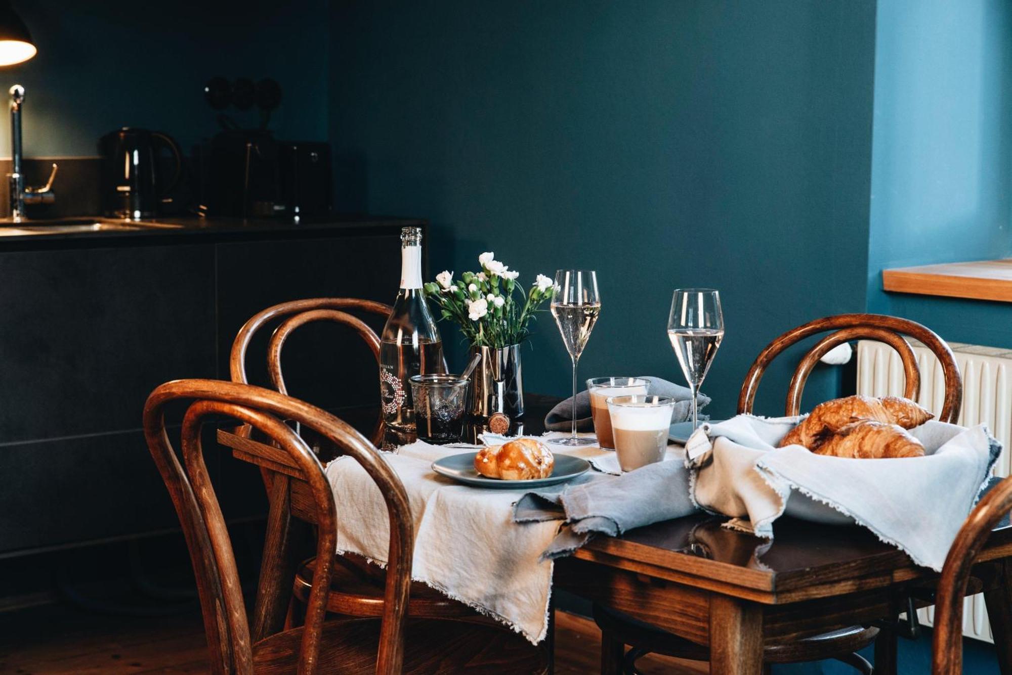 Villa100Und10 By Seebnb Klagenfurt am Woerthersee Esterno foto