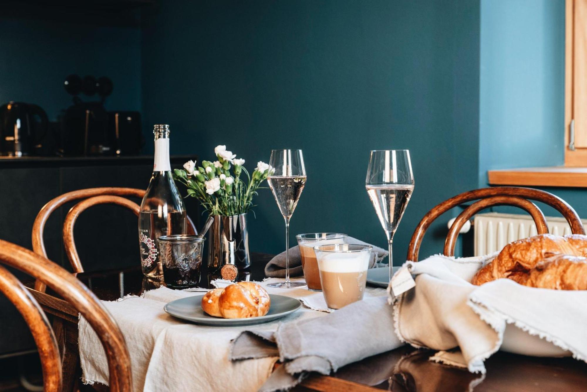 Villa100Und10 By Seebnb Klagenfurt am Woerthersee Esterno foto